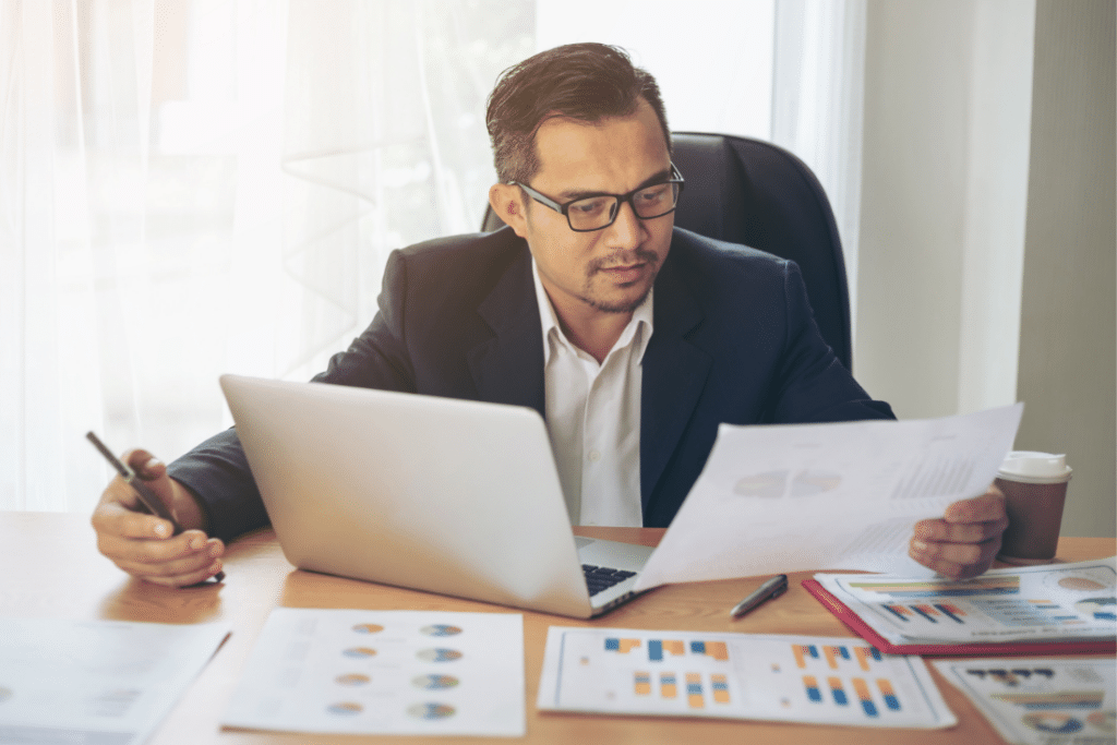 Pourquoi utiliser une veille commerciale pour faire du meilleur